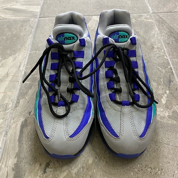 Nike Air Max 95 Wolf Grey Grape Men’s Size 5 - Picture 2 of 9